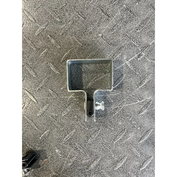Oszlop bilincs 60x40mm horganyzott végoszlophoz